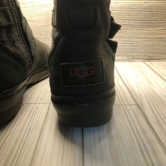 Ugg Australia Simmens Waterproof Ankle Booties - Picture 3 of 11